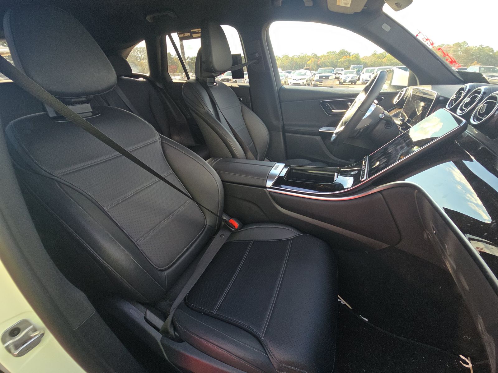 2025 Mercedes-Benz GLC GLC 300 AWD