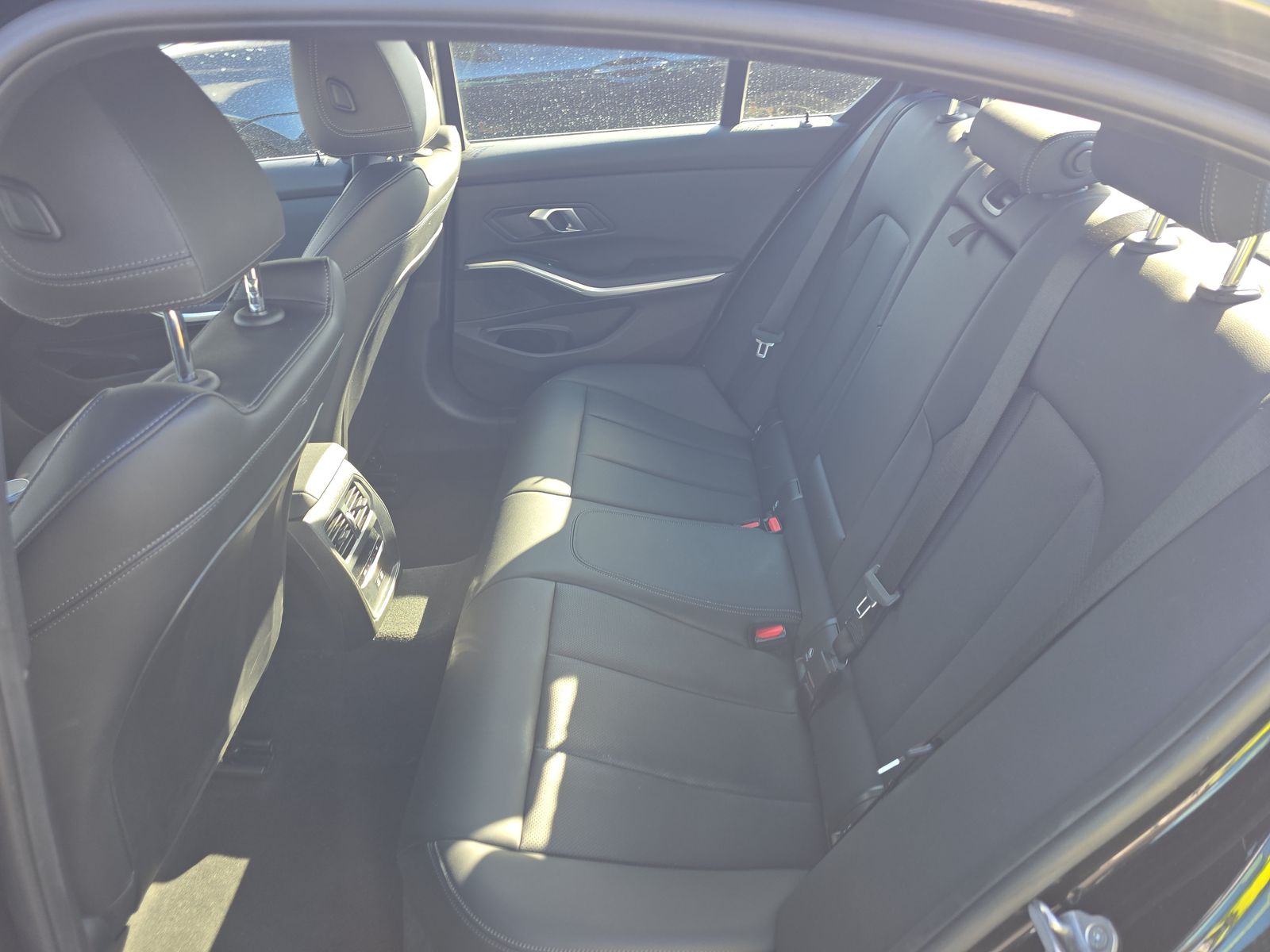 2024 BMW 3 Series 330i RWD