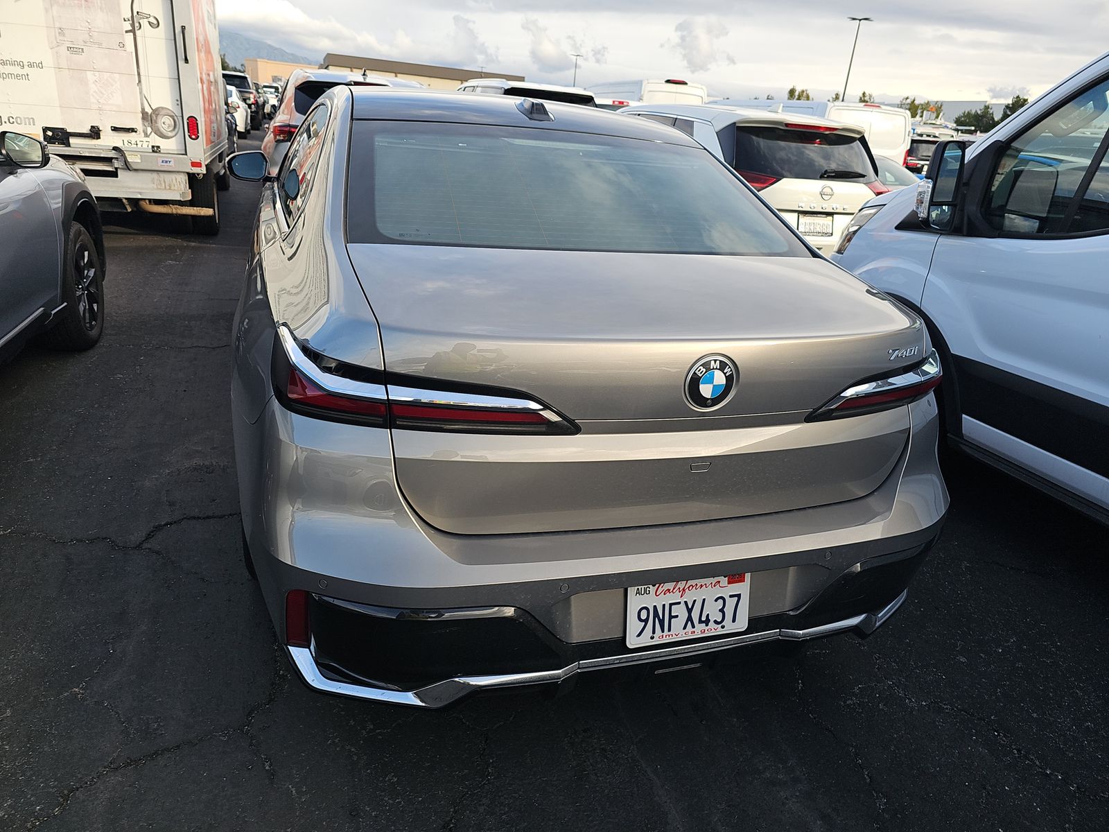 2025 BMW 7 Series 740i RWD