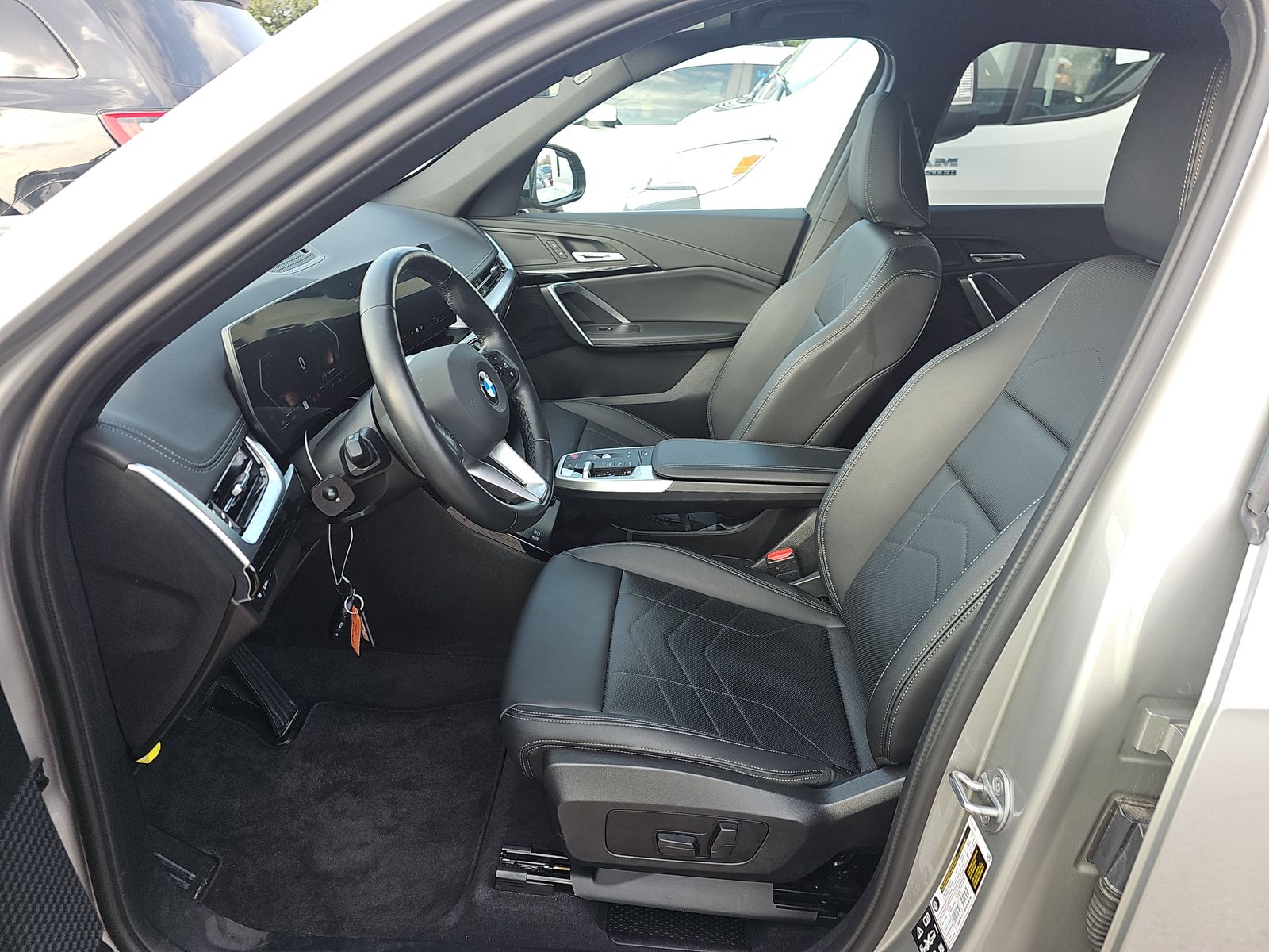 2025 BMW X1 xDrive28i AWD