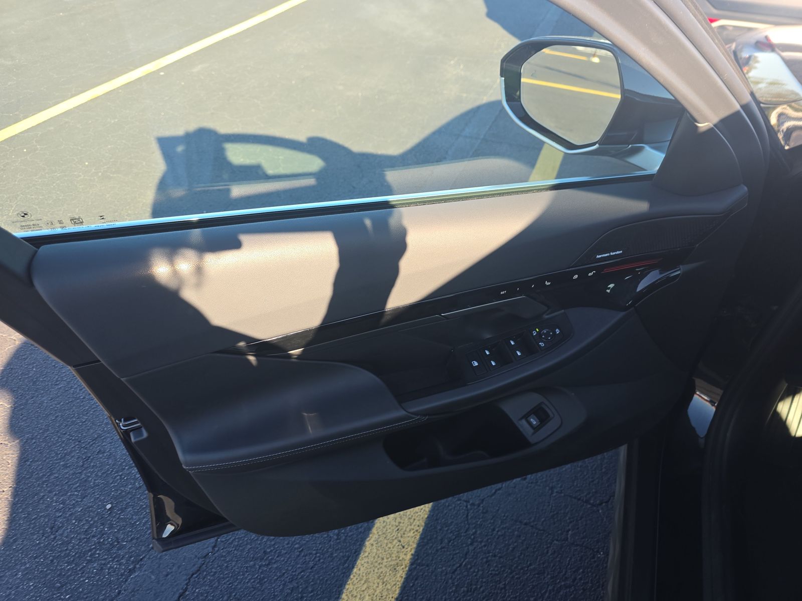 2025 BMW 5 Series 530i RWD