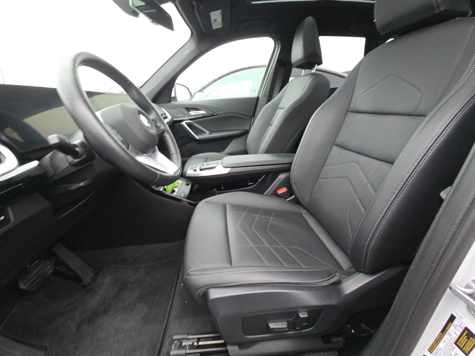 2025 BMW X1 xDrive28i AWD