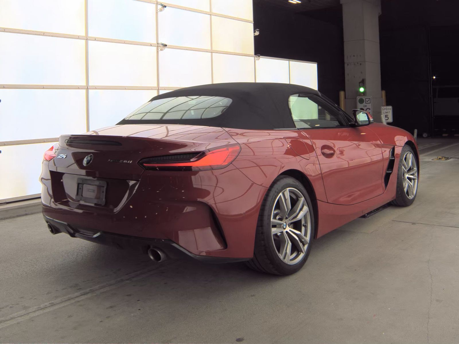 2025 BMW Z4 sDrive30i RWD