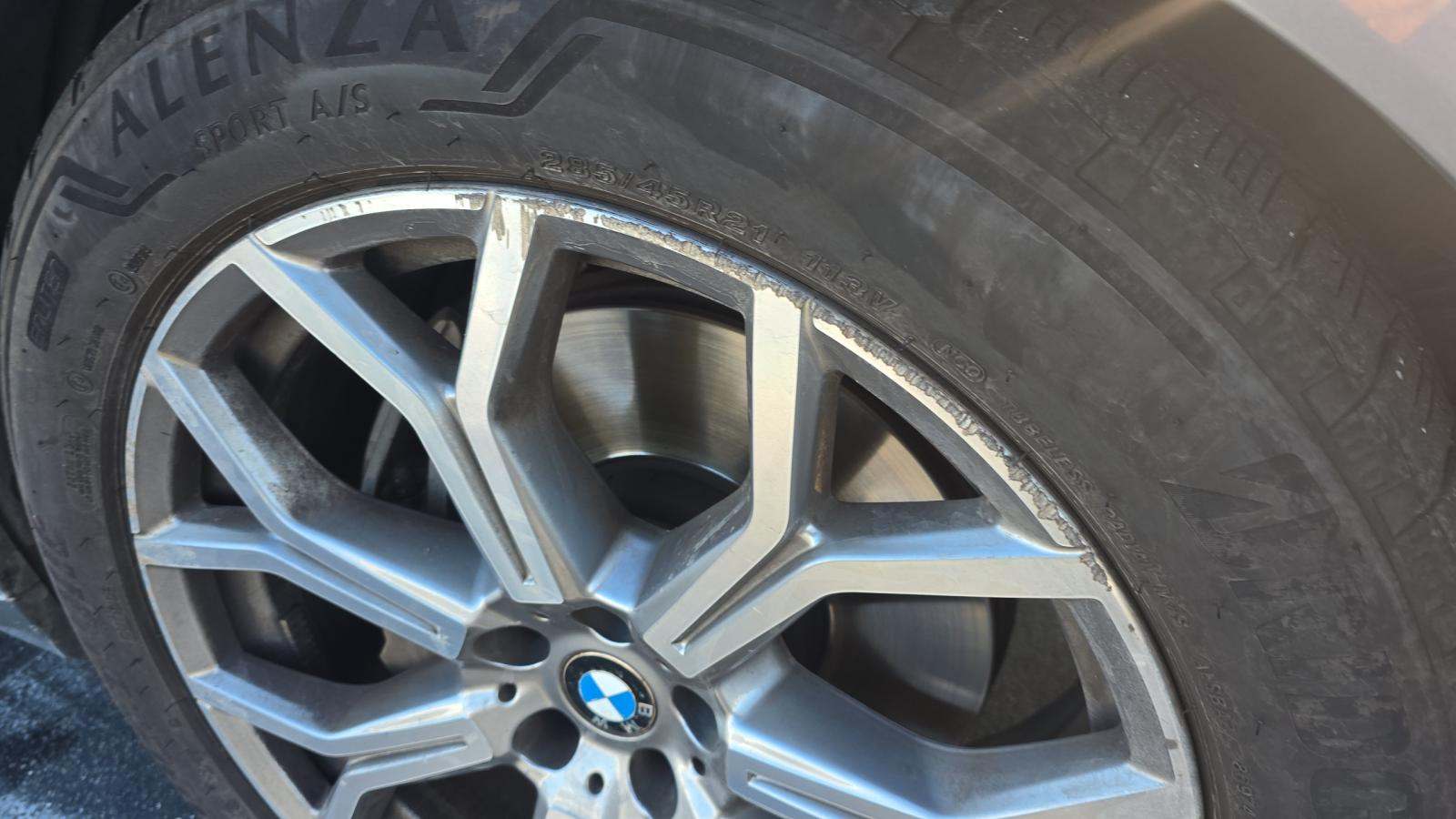 2023 BMW X7 xDrive40i AWD