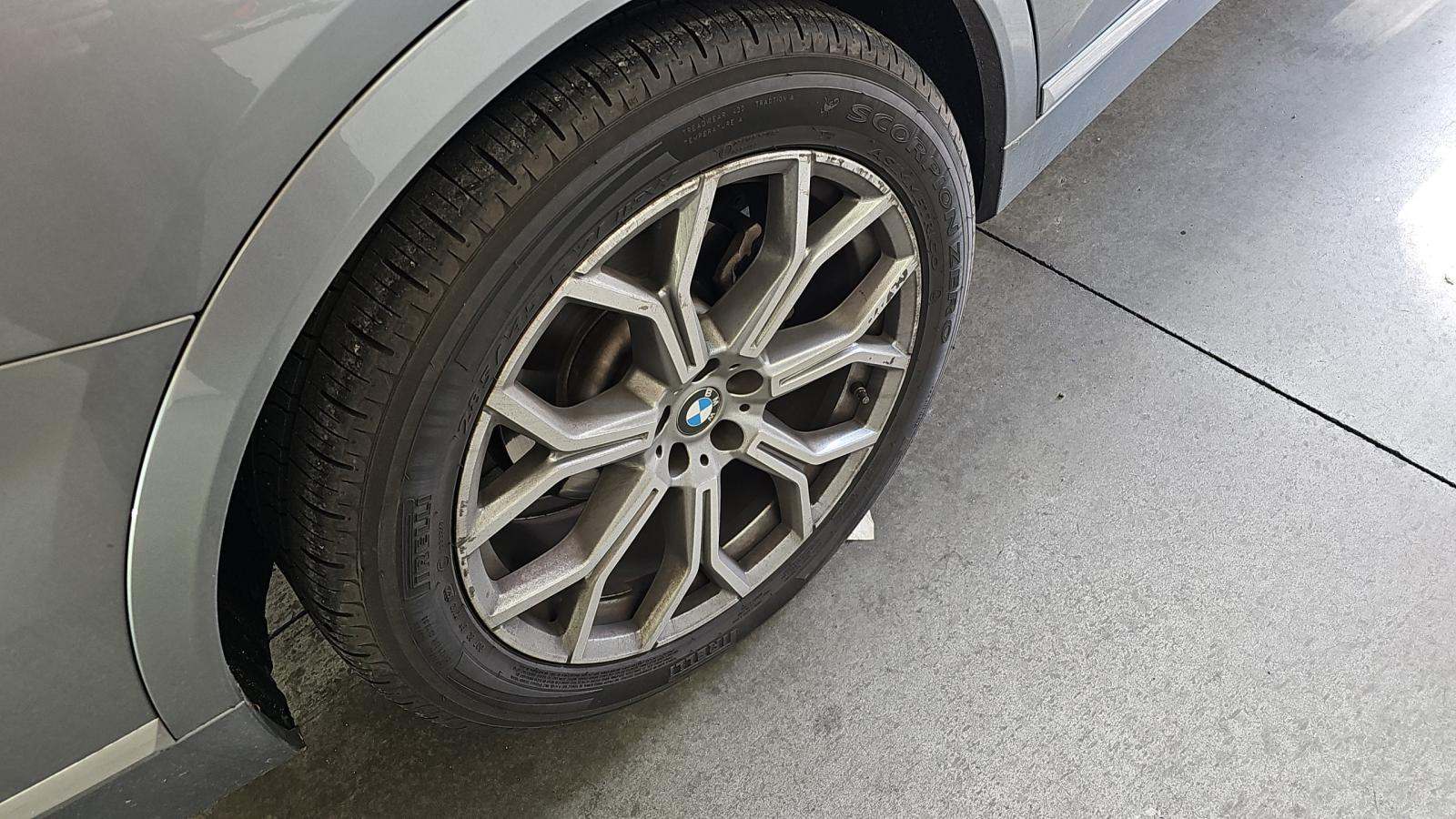 2025 BMW X7 xDrive40i AWD