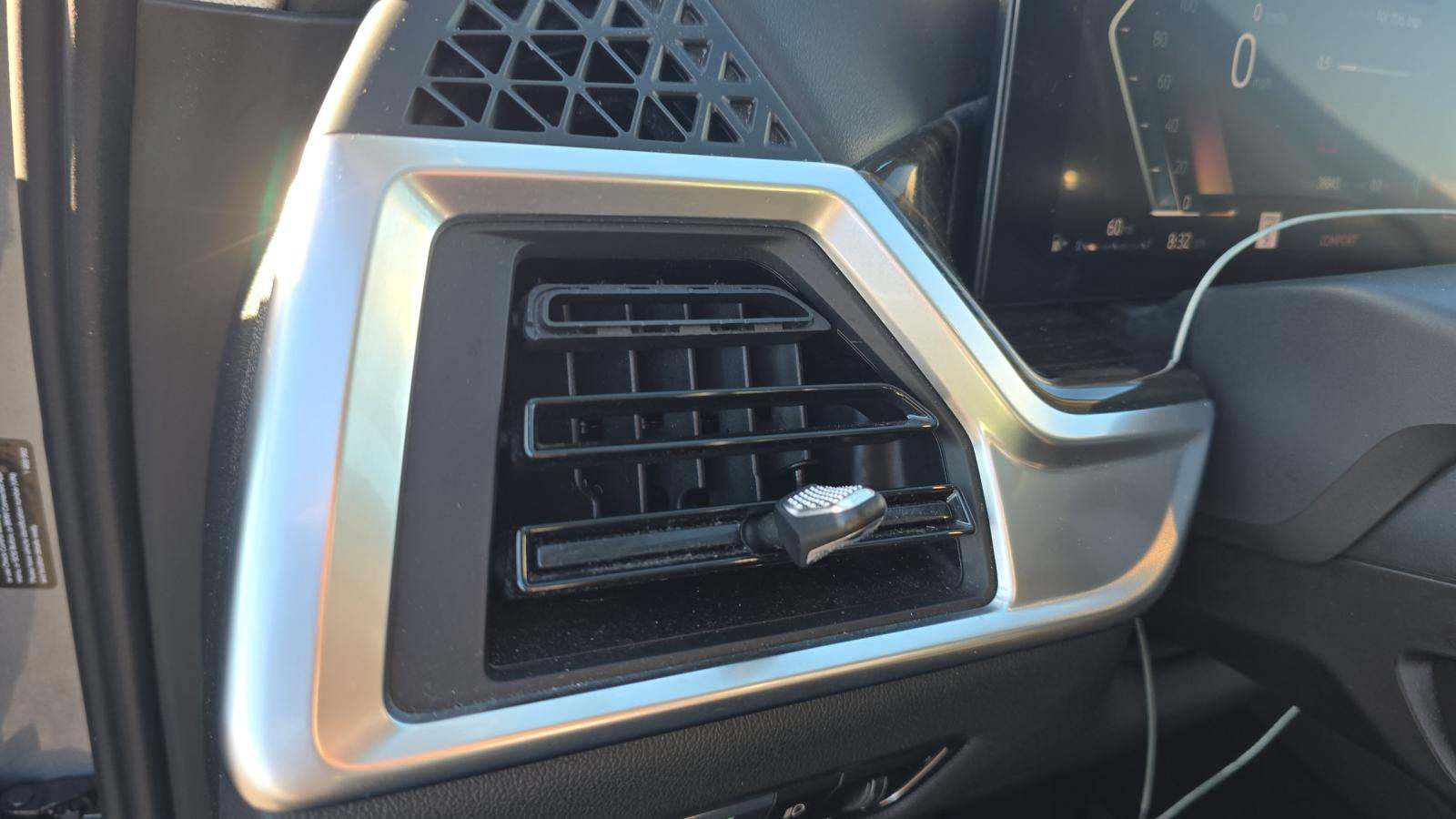 2023 BMW X7 xDrive40i AWD