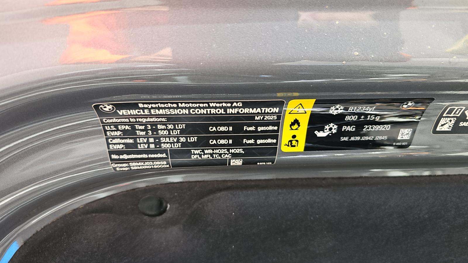 2025 BMW X7 xDrive40i AWD