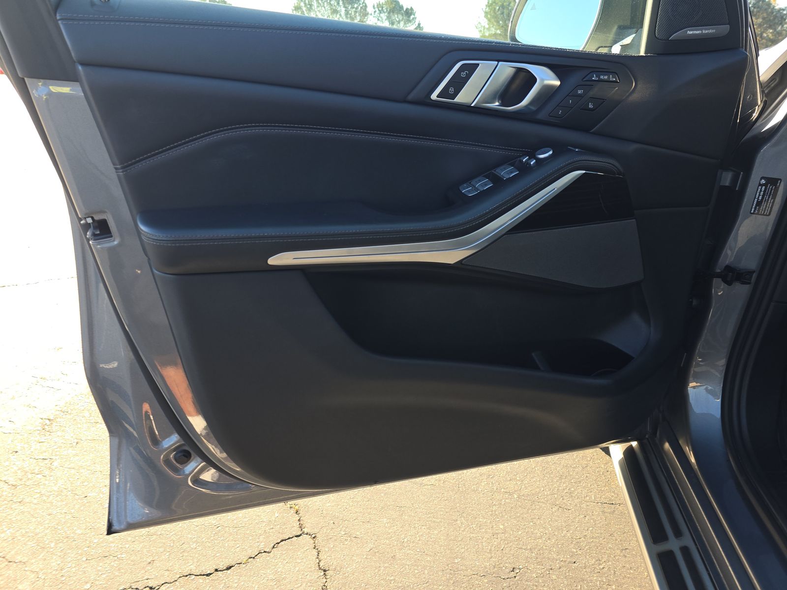 2023 BMW X7 xDrive40i AWD