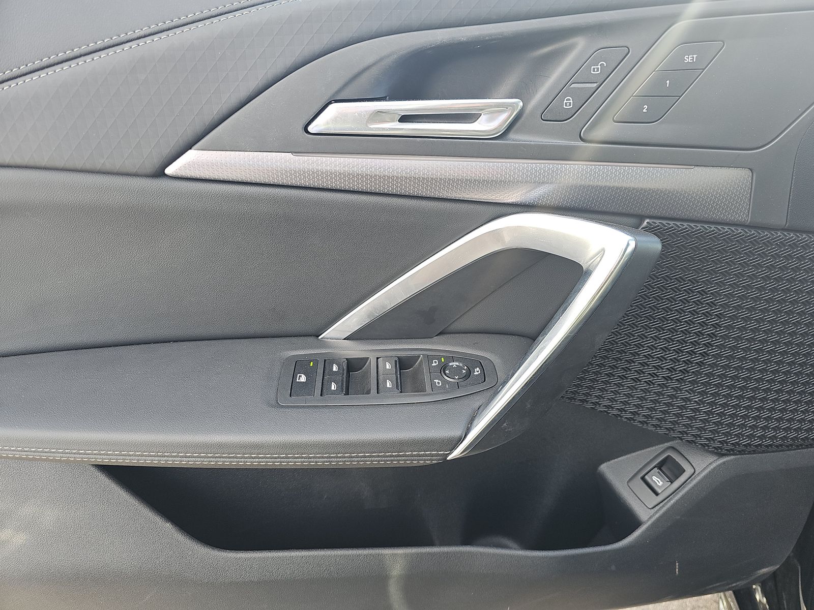 2025 BMW X2 xDrive28i AWD