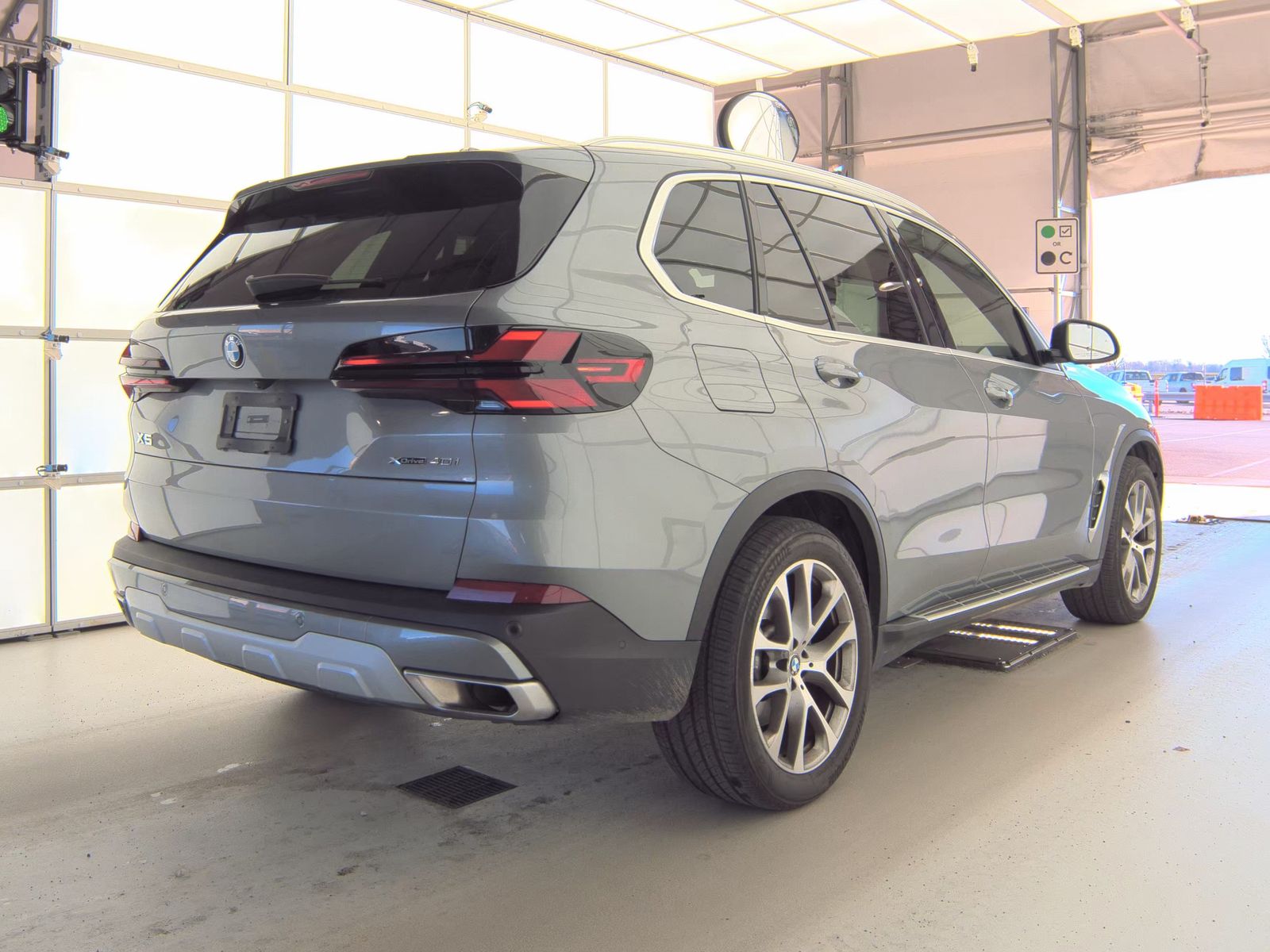 2025 BMW X5 xDrive40i AWD