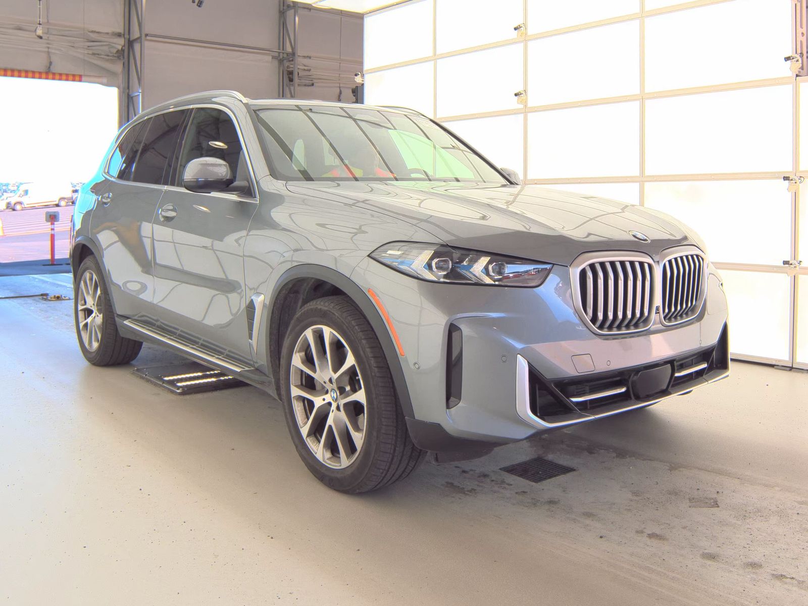 2025 BMW X5 xDrive40i AWD