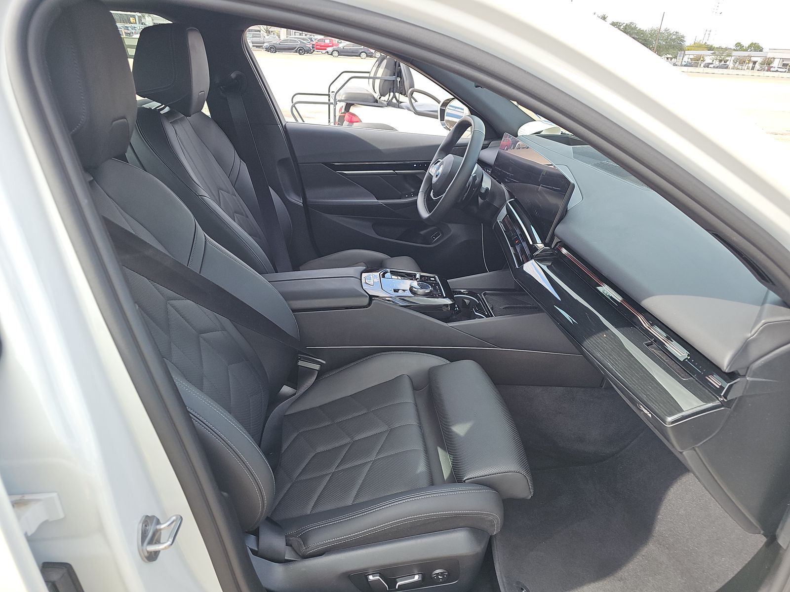 2025 BMW 5 Series 530i xDrive AWD