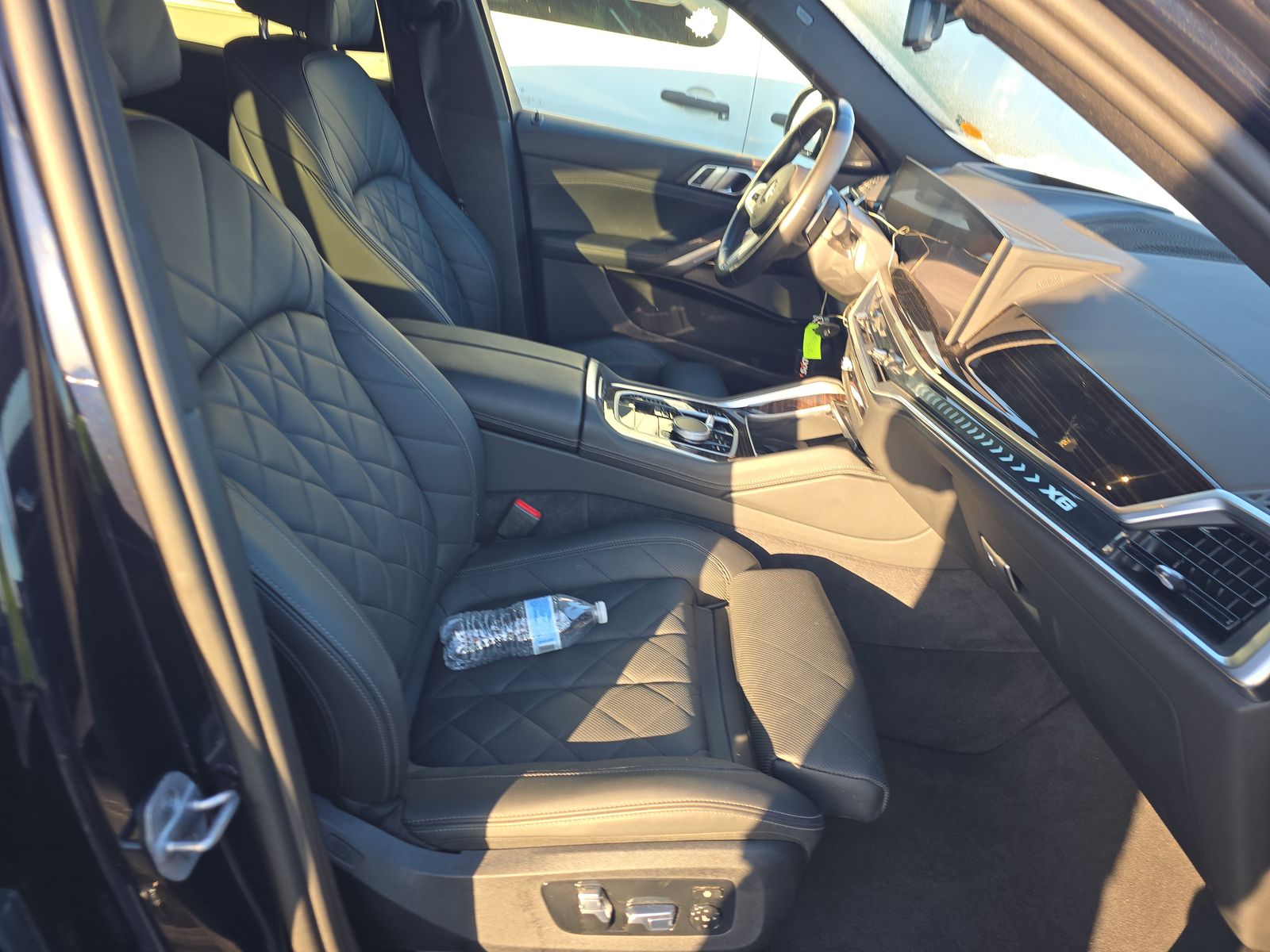 2025 BMW X6 xDrive40i AWD