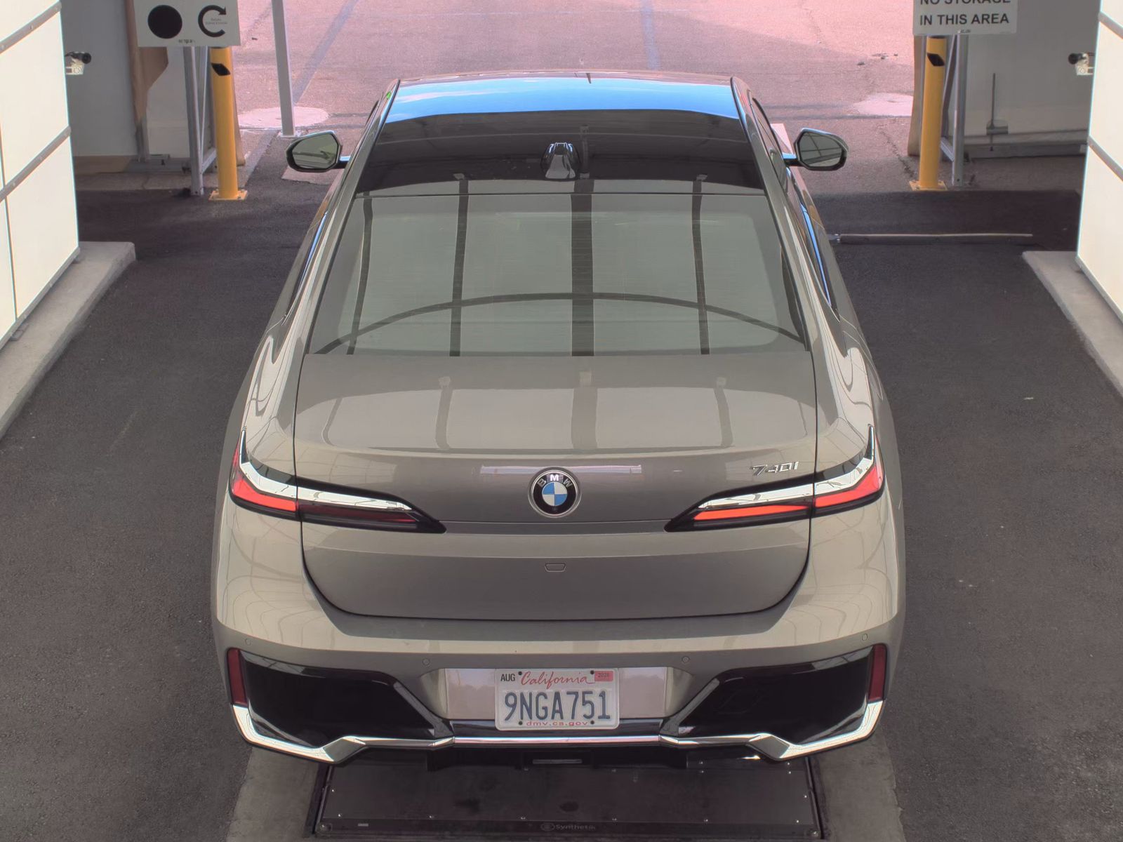 2025 BMW 7 Series 740i RWD