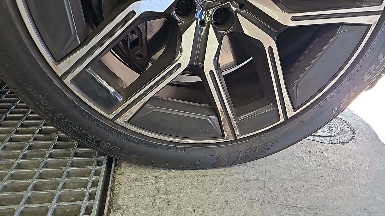 2025 BMW 7 Series 740i RWD