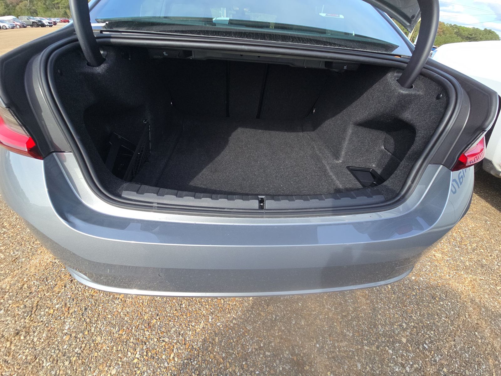 2025 BMW 3 Series 330i RWD