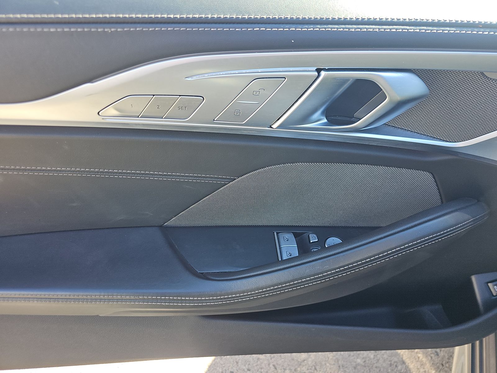 2025 BMW 8 Series 840i xDrive AWD