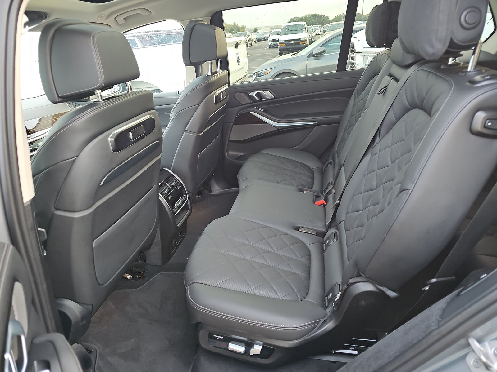 2025 BMW X7 xDrive40i AWD