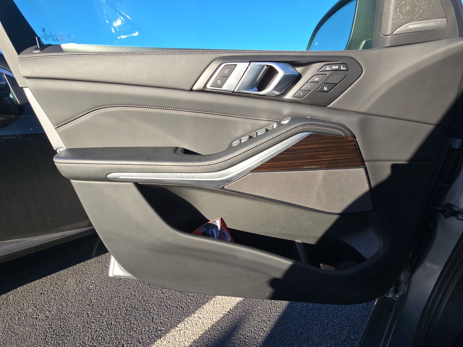 2025 BMW X7 xDrive40i AWD