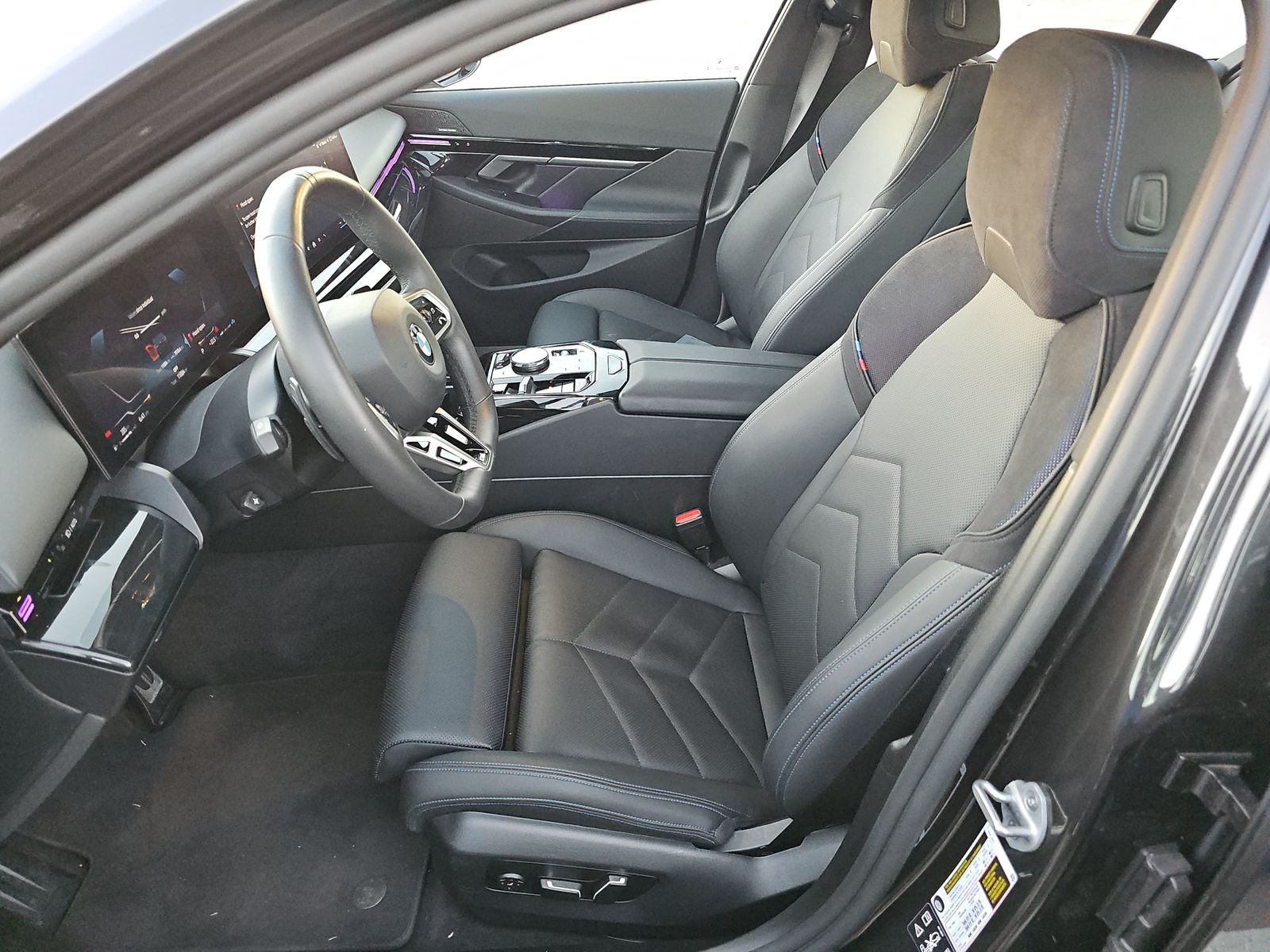 2025 BMW 5 Series 530i xDrive AWD