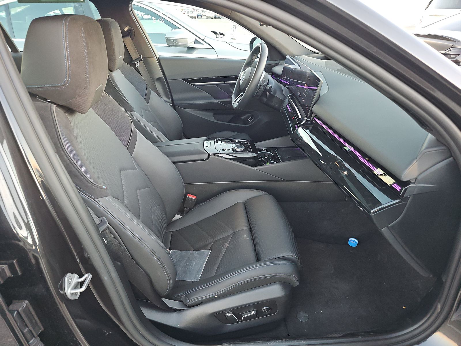 2025 BMW 5 Series 530i xDrive AWD