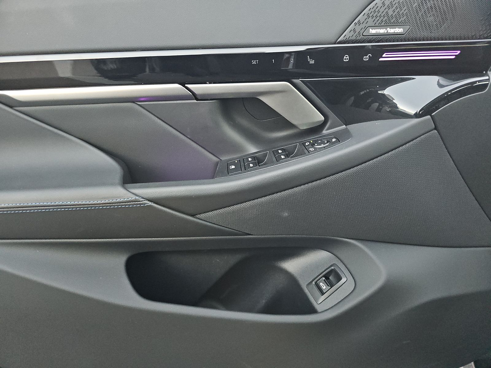 2025 BMW 5 Series 530i xDrive AWD