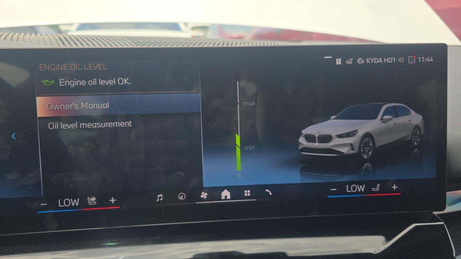 2025 BMW 5 Series 540i xDrive AWD