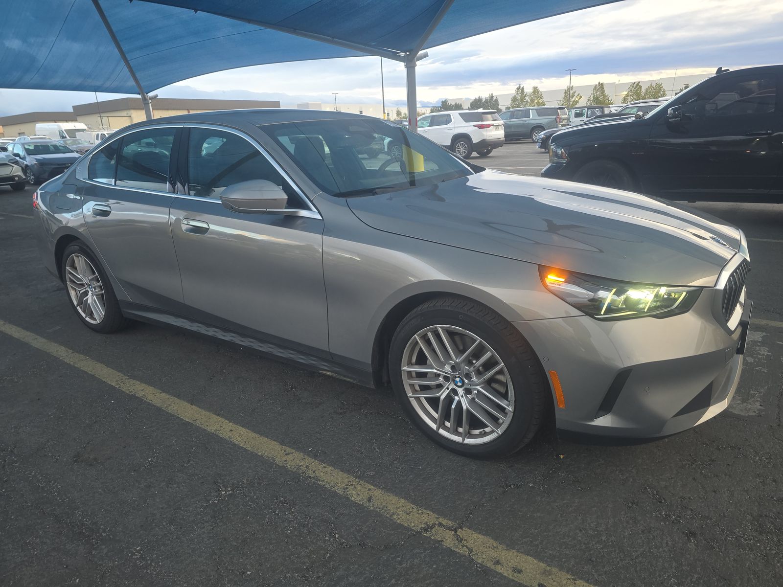 2025 BMW 5 Series 530i RWD
