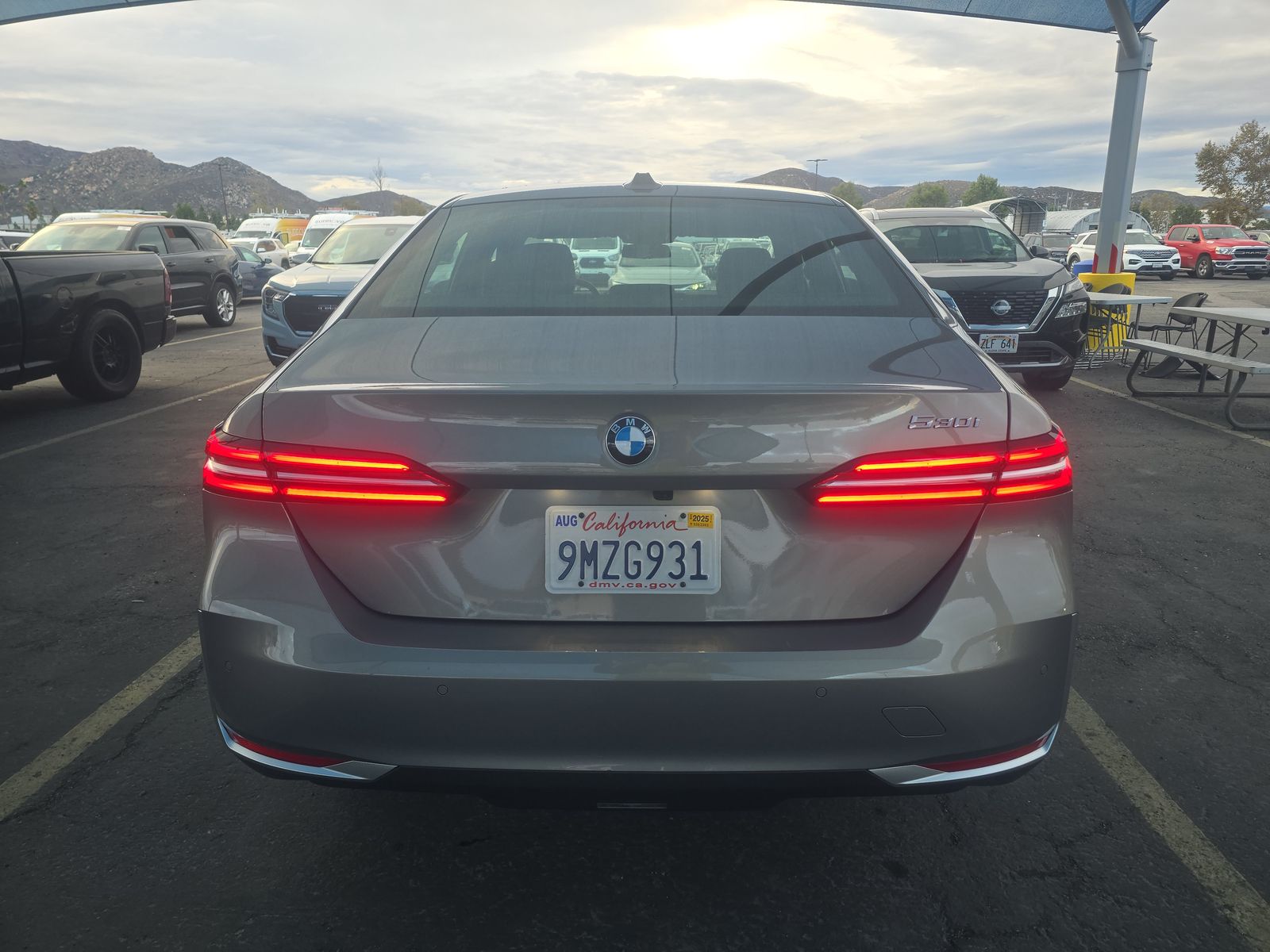 2025 BMW 5 Series 530i RWD