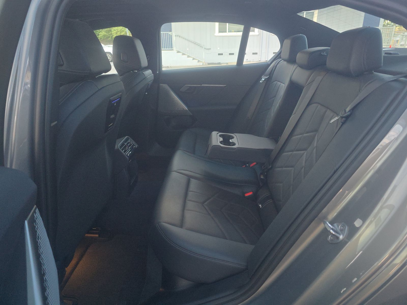 2025 BMW 5 Series 530i RWD