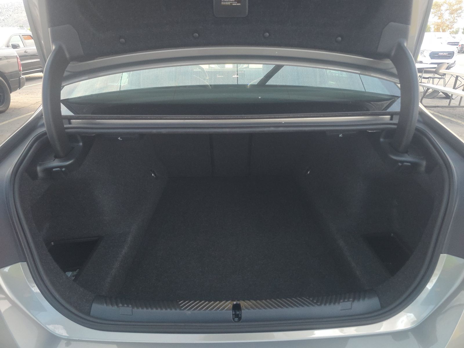 2025 BMW 5 Series 530i RWD