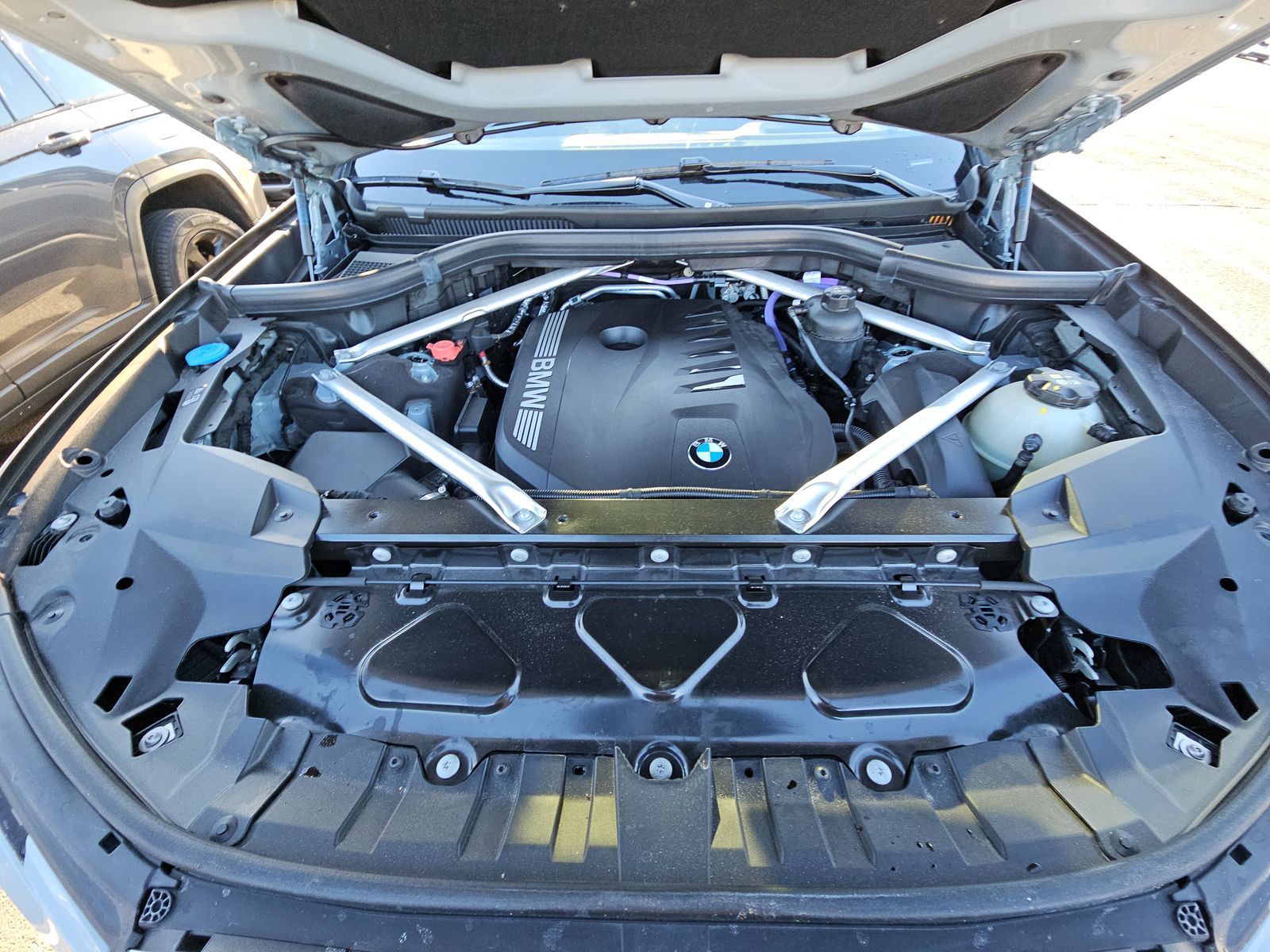 2025 BMW X7 xDrive40i AWD