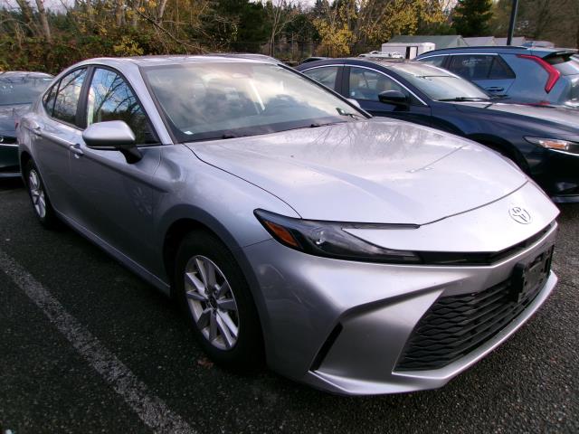 2025 Toyota Camry LE FWD