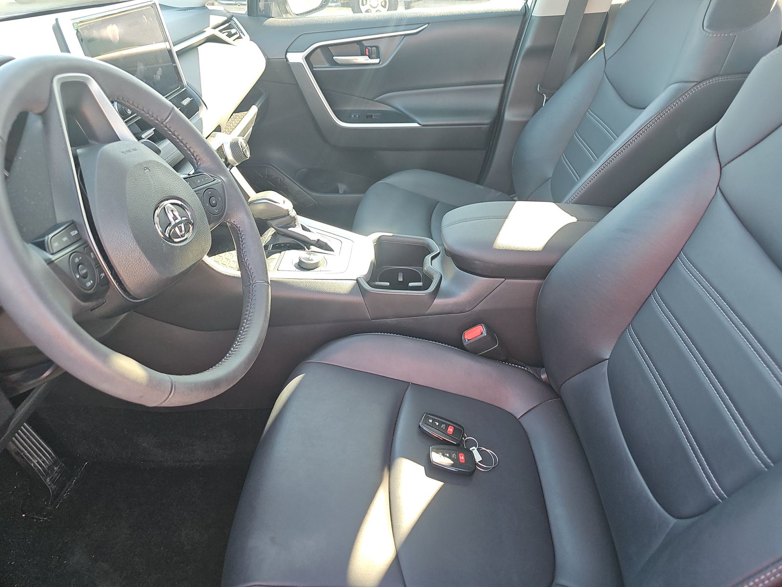 2023 Toyota RAV4 Hybrid XLE Premium AWD