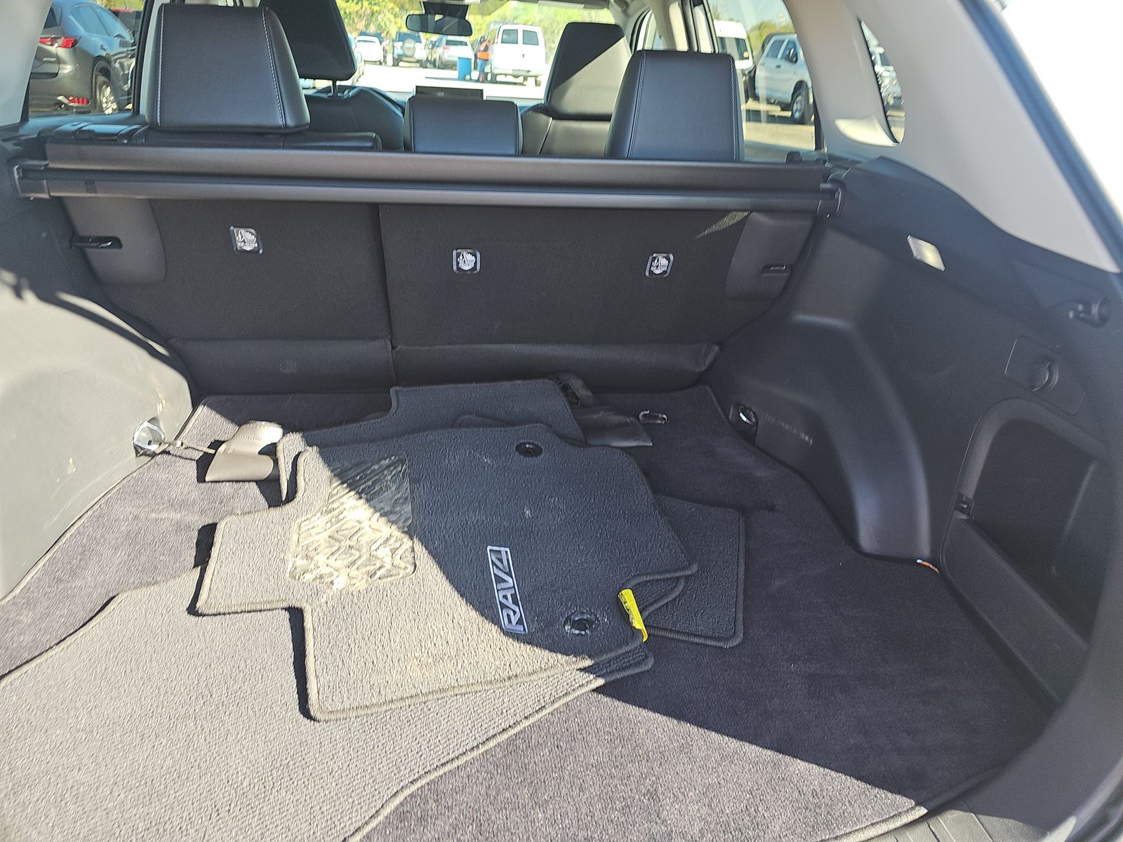 2023 Toyota RAV4 Hybrid XLE Premium AWD