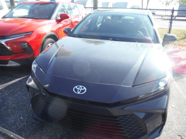 2025 Toyota Camry LE FWD