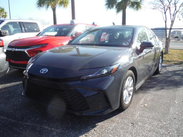 2025 Toyota Camry LE FWD