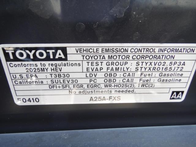 2025 Toyota Camry LE FWD