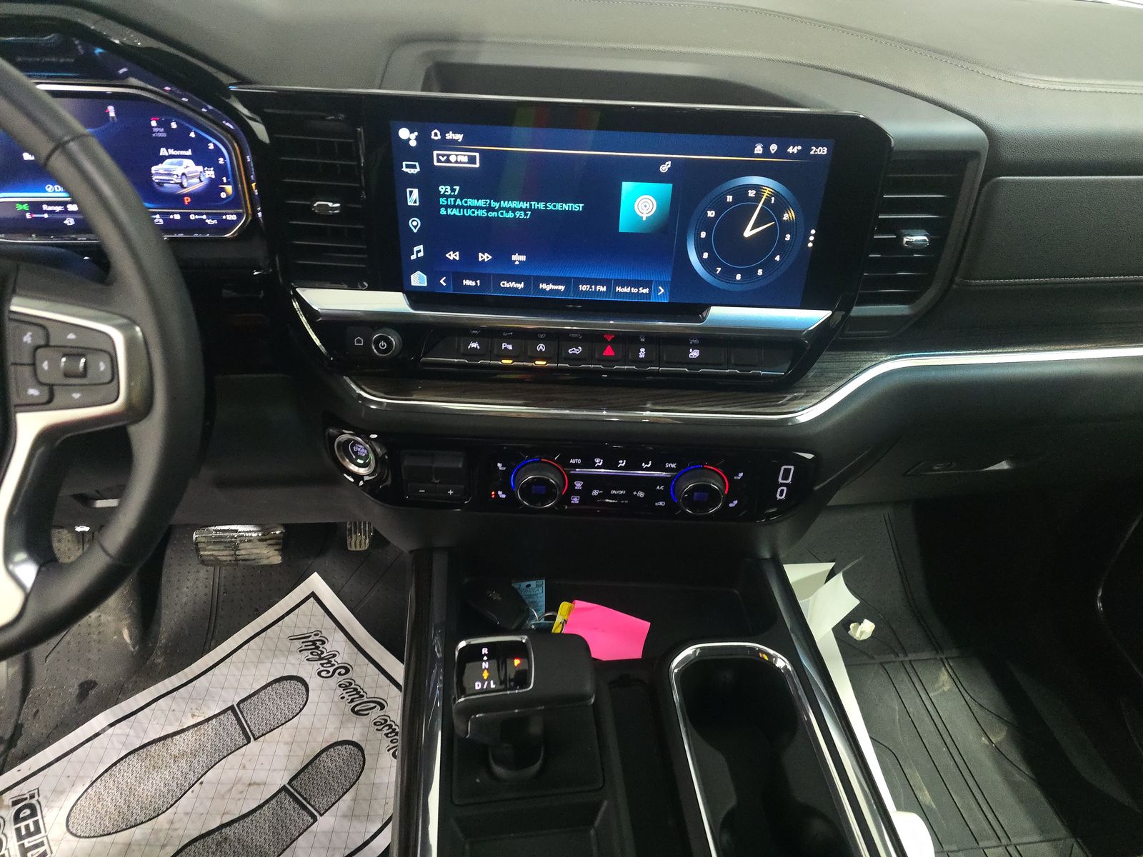 2024 Chevrolet Silverado 1500 RST AWD