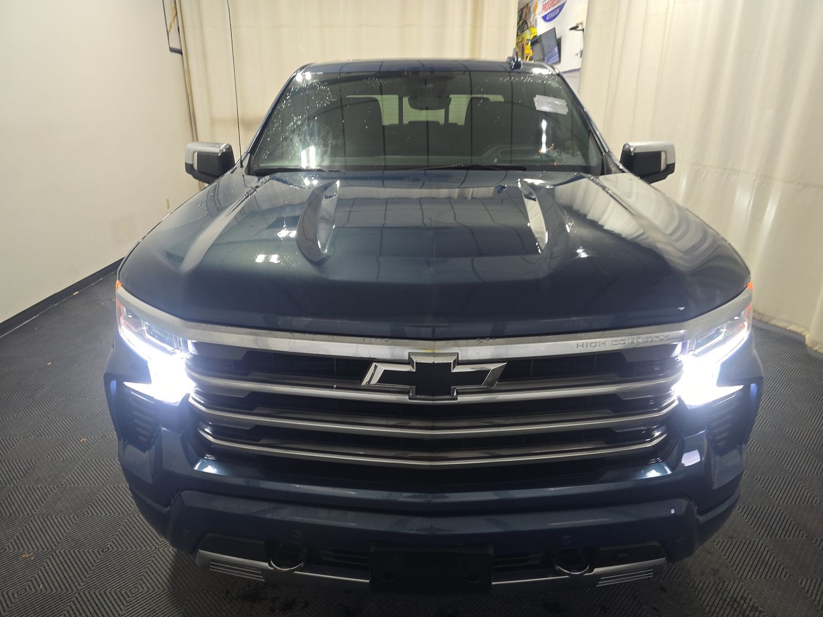 2024 Chevrolet Silverado 1500 High Country AWD