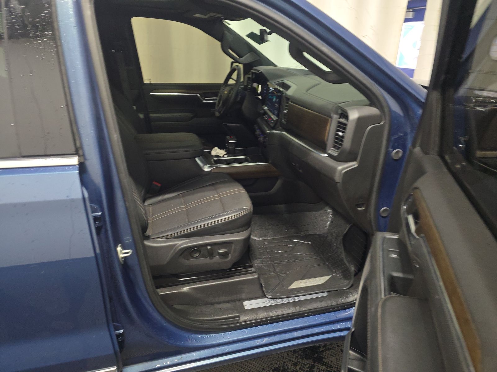 2024 Chevrolet Silverado 1500 High Country AWD