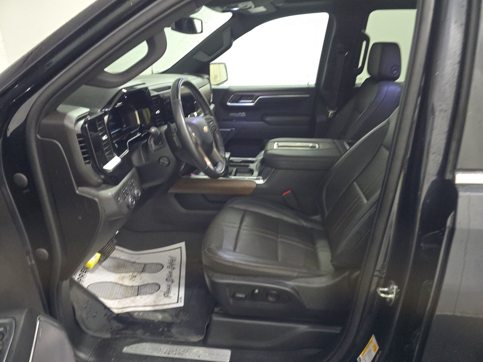 2022 Chevrolet Silverado 1500 High Country AWD