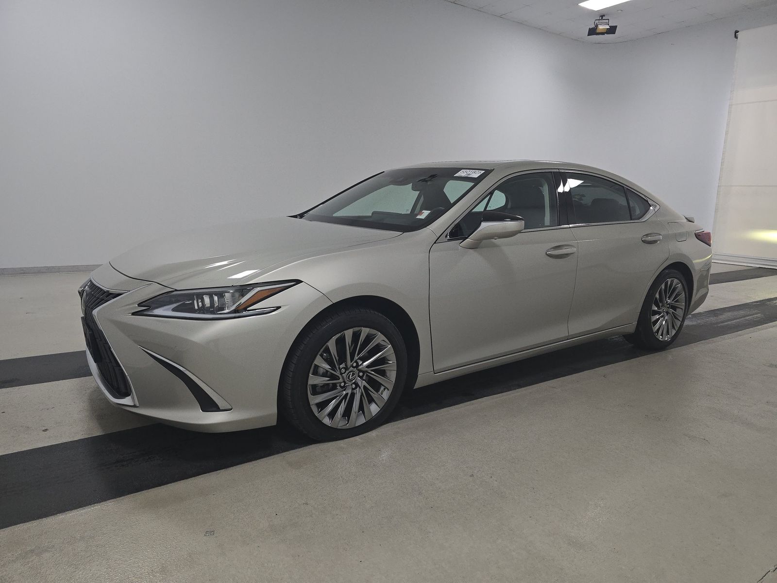 2025 Lexus ES ES 300h Luxury FWD