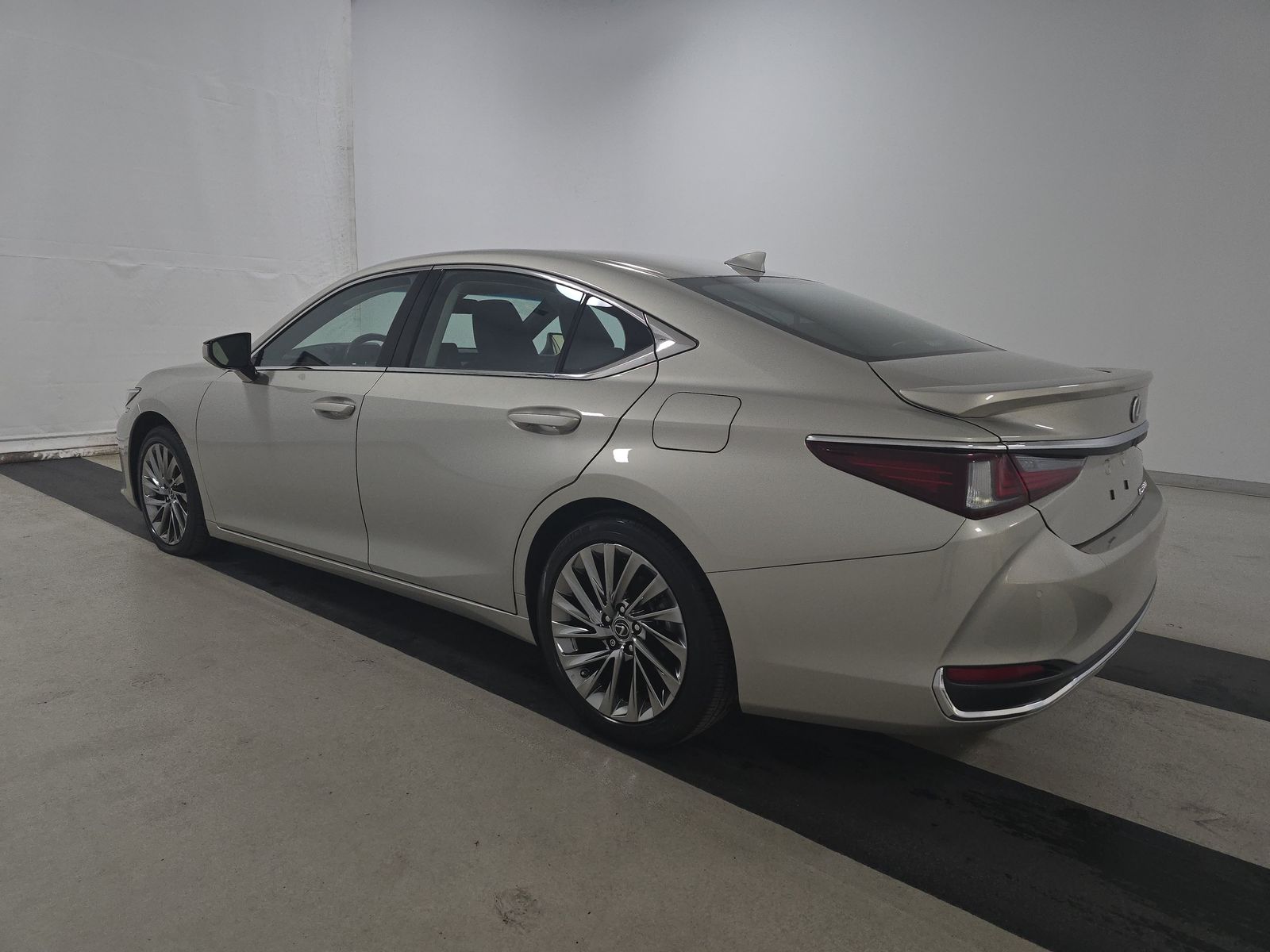 2025 Lexus ES ES 300h Luxury FWD