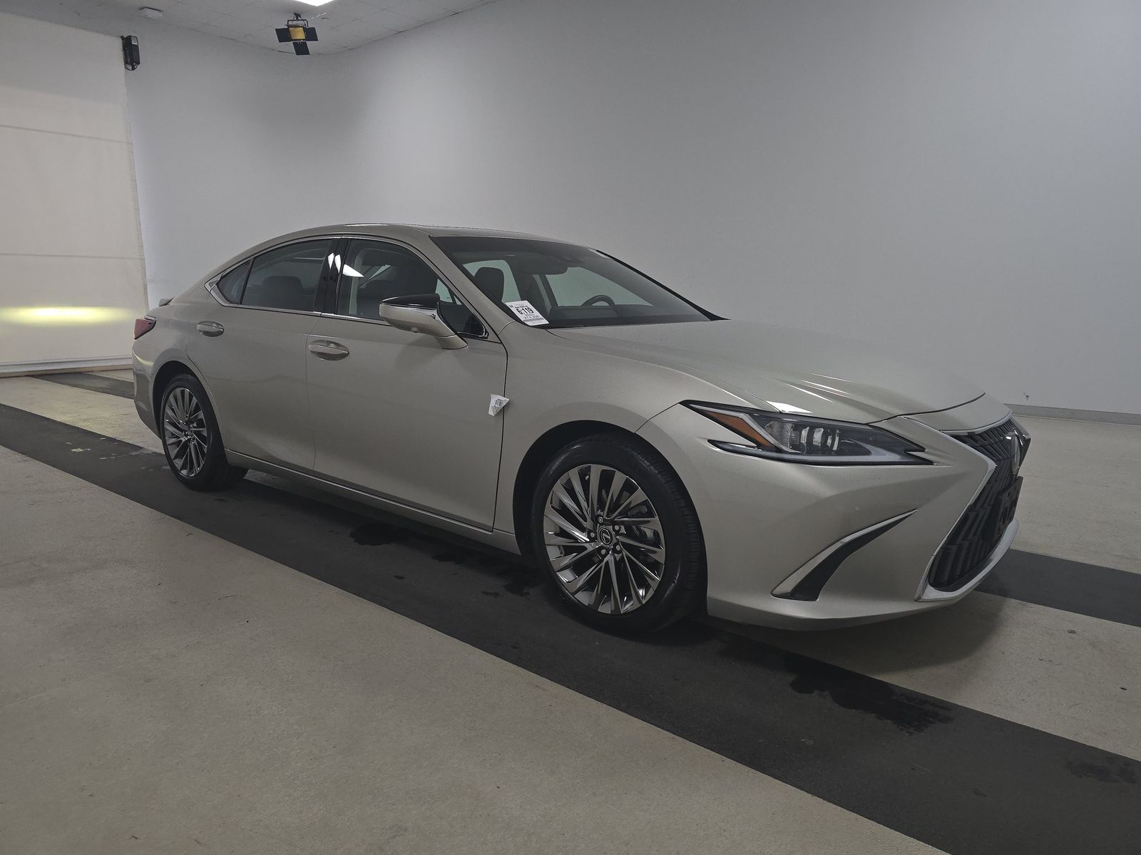 2025 Lexus ES ES 300h Luxury FWD