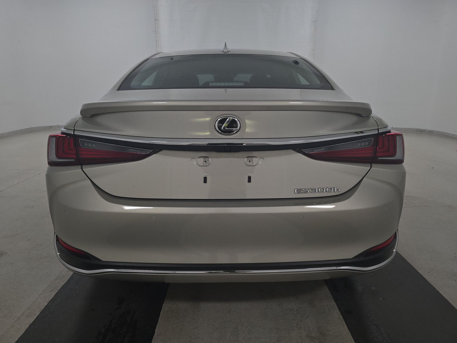 2025 Lexus ES ES 300h Luxury FWD