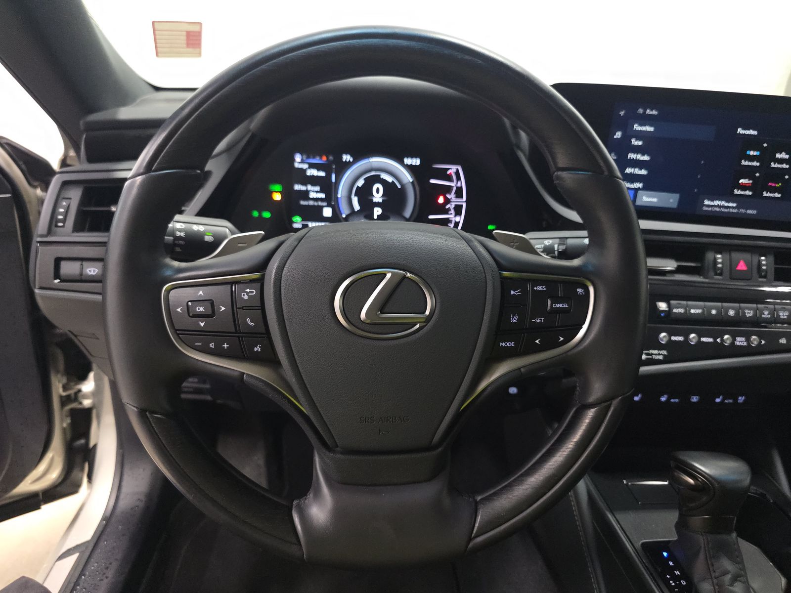 2025 Lexus ES ES 300h Luxury FWD