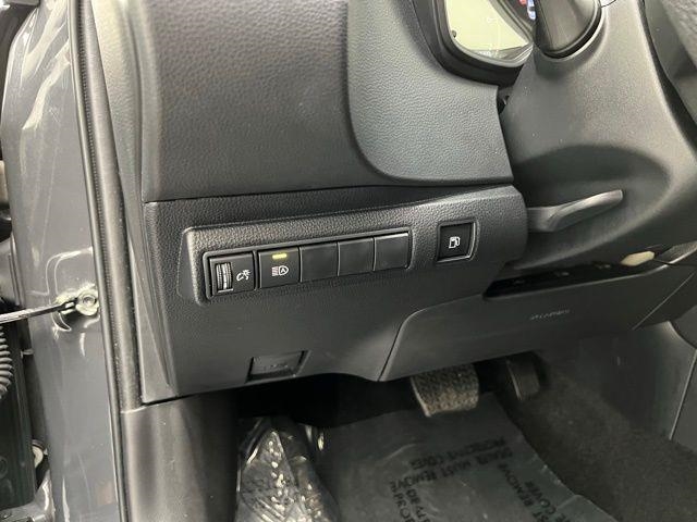 2025 Toyota Corolla Hybrid LE FWD