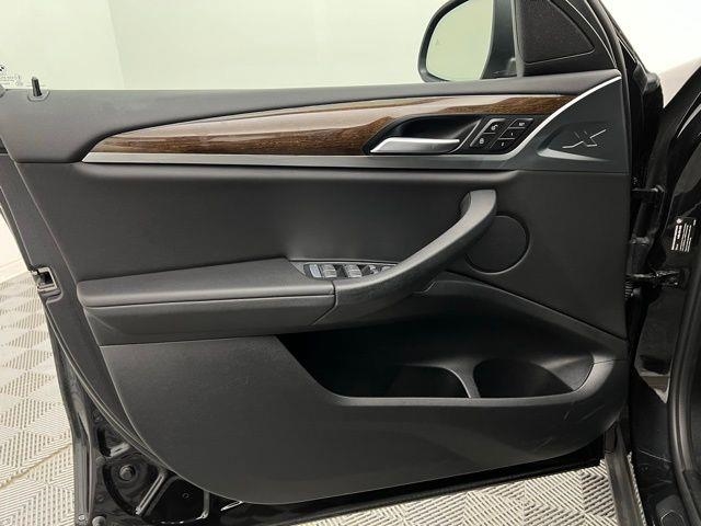 2024 BMW X4 xDrive30i AWD