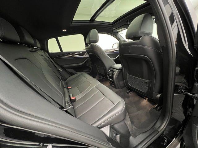 2024 BMW X4 xDrive30i AWD